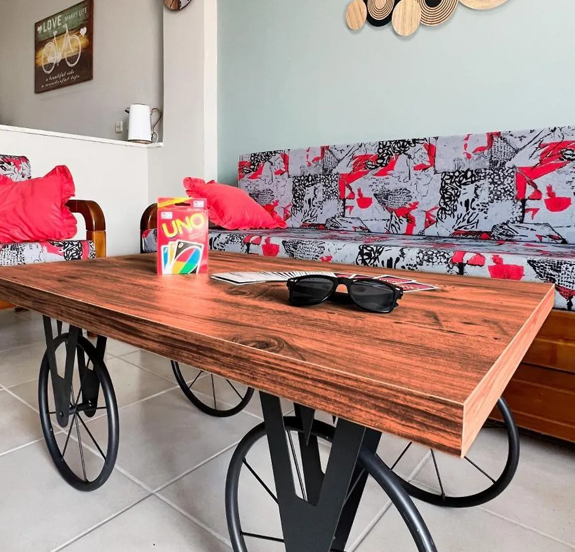 Apartment Rona Vista Suites Cozy Veranda Polychrono